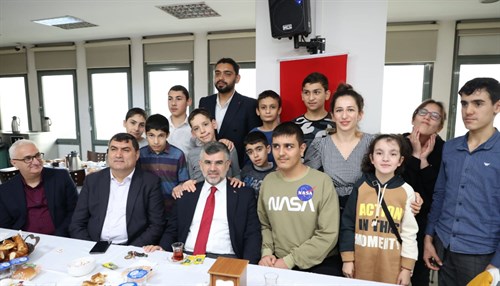 Engelli Kardeşlerimiz Ve Kıymetli Aileleri İle Kahvaltı Programında Bir Araya Gelinildi